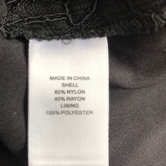 CeCe lace sleeveless top - Picture 7 of 7